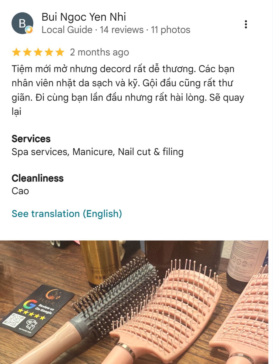Đánh giá 5 sao trên Google của khách Bui Ngoc Yen Nhi về không gian tiệm và dịch vụ gội đầu tại Fleur