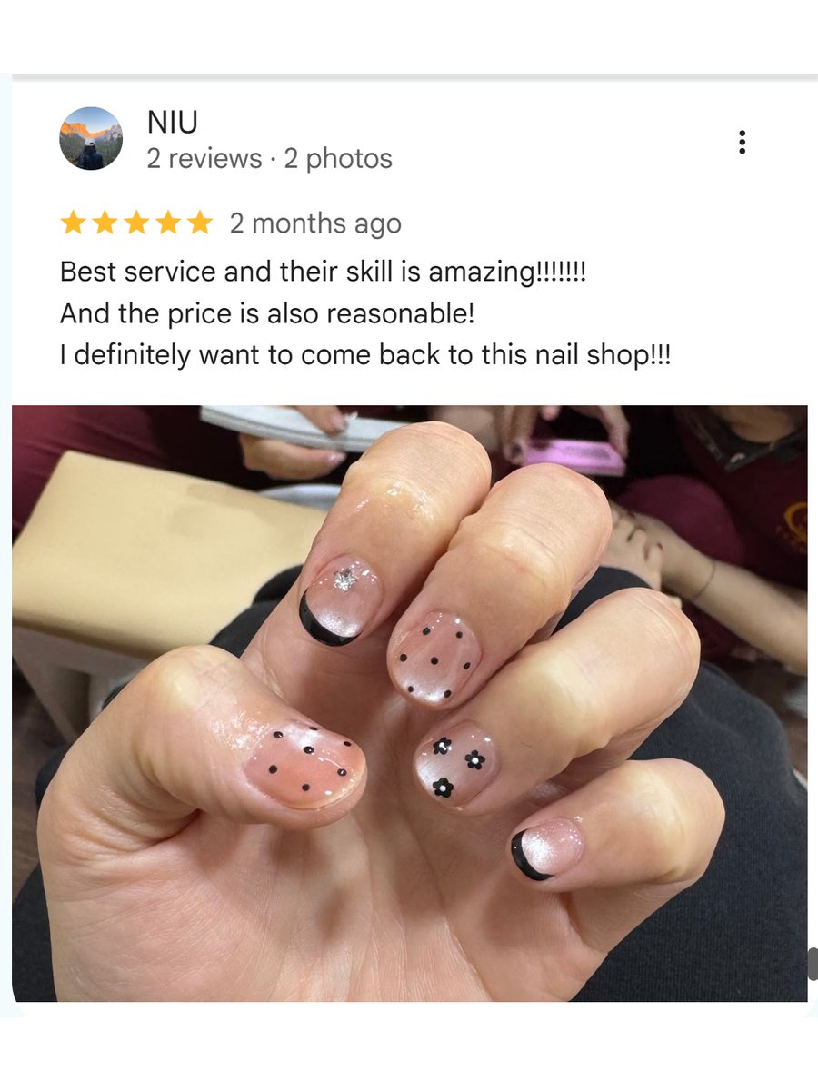 Five-star Google review from guest NIU about the service, skill and reasonable prices at Fleur