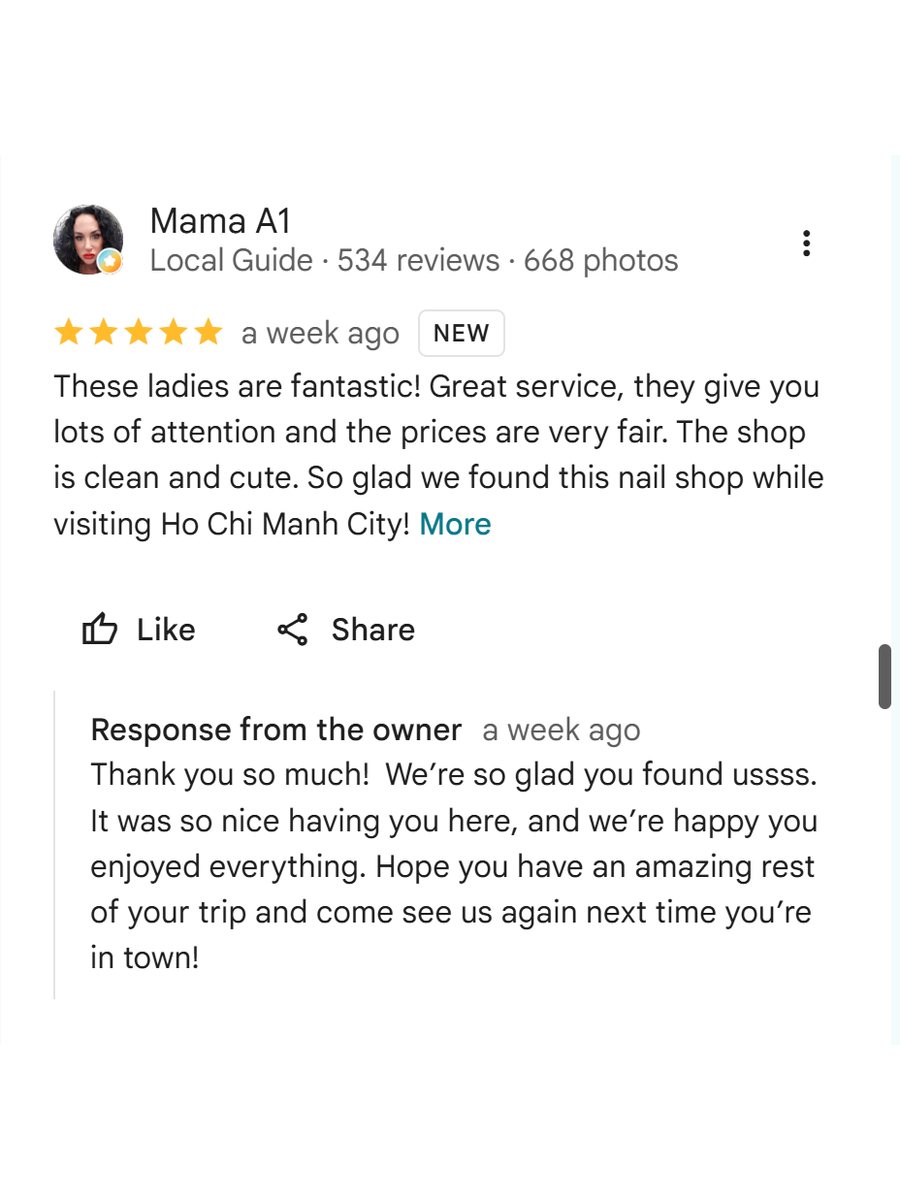 Five-star Google review from guest Mama A1 about the service, attention and fair prices at Fleur
